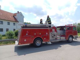 Fahnenwiederweihe mit Fahrzeugsegnung